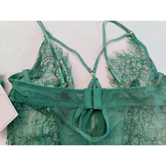 Dreamgirl Green Lace Bustier & Thong Set – Size Small – New with Tags - Picture 12 of 15
